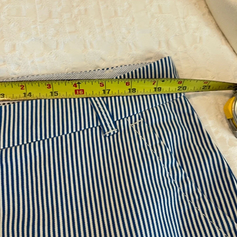 Crown & Ivy Light Blue white striped Caroline STRETCH 16W Shorts Classic - Picture 4 of 5
